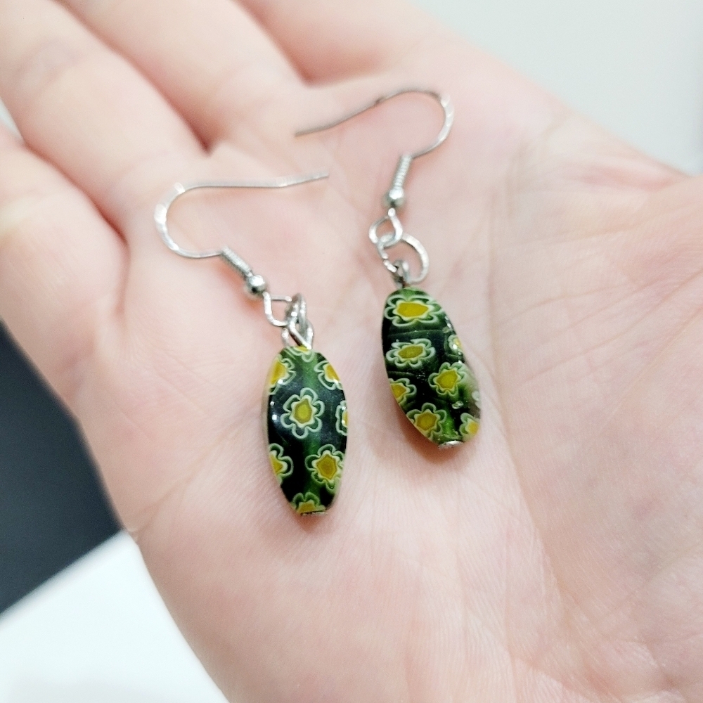 Brand New Handmade Glass Beads Green Earrings